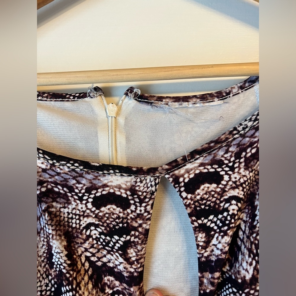 Final sale $5! Jennifer Lopez Animal Print Dress Size 12 - Picture 4 of 5